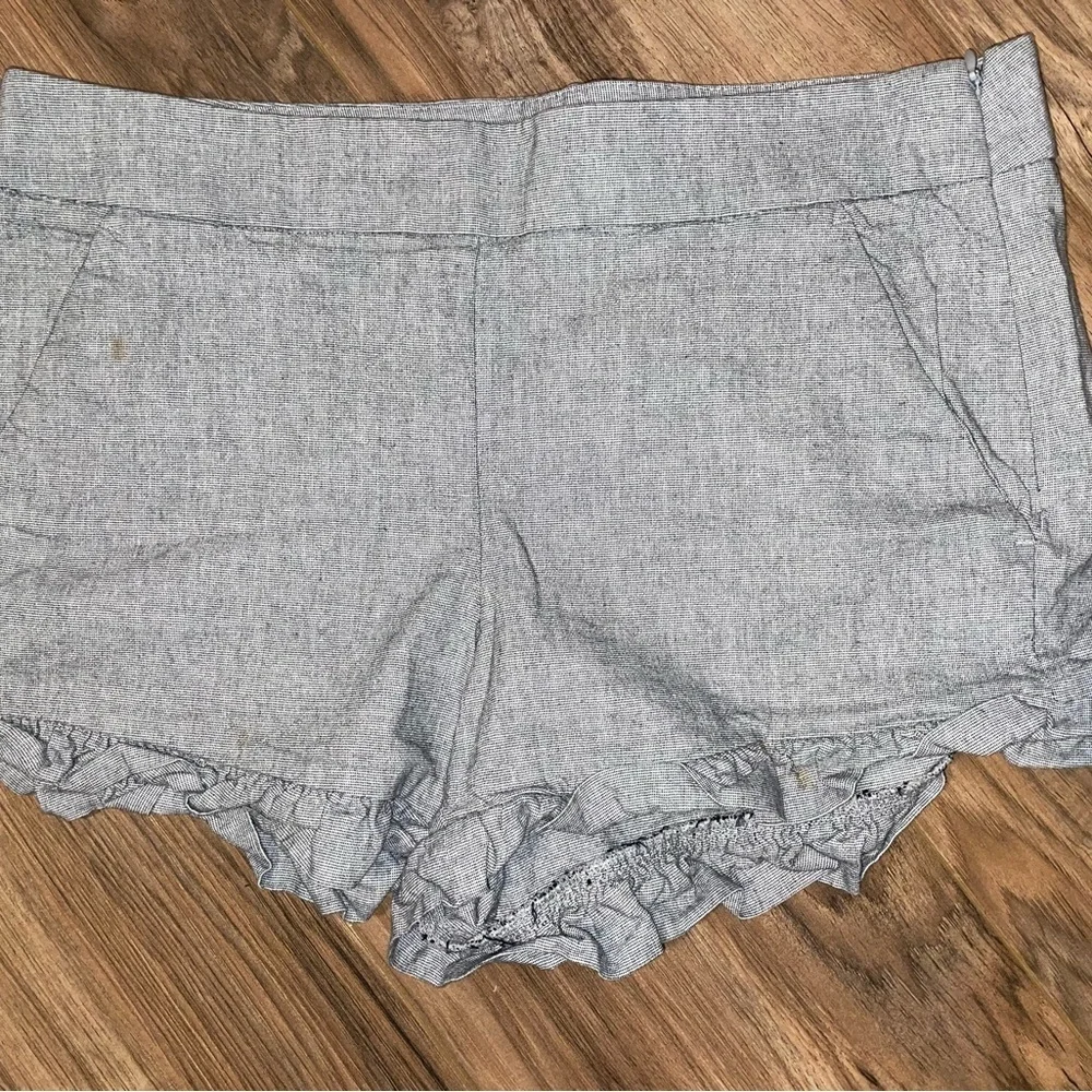 Women's Gray Ruffle Hem Shorts - Picture 1 of 3